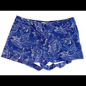 Merona blue shorts with white leaf stitching.size 8